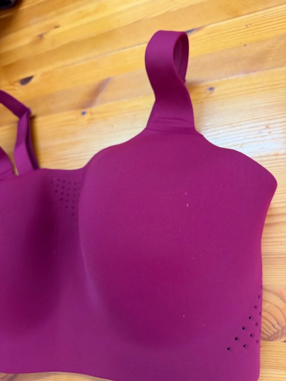 Victorias Secret VSX Featherweight Max High Impact Sports Bra NWT wine Red 36DDD - Picture 2 of 5
